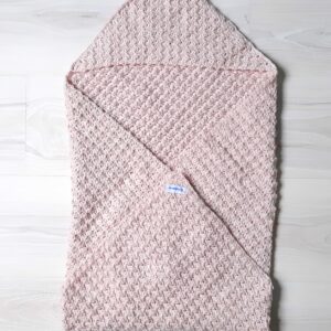 Poederroze baby-omslagdoek