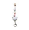 Wagenhanger met een witte kip