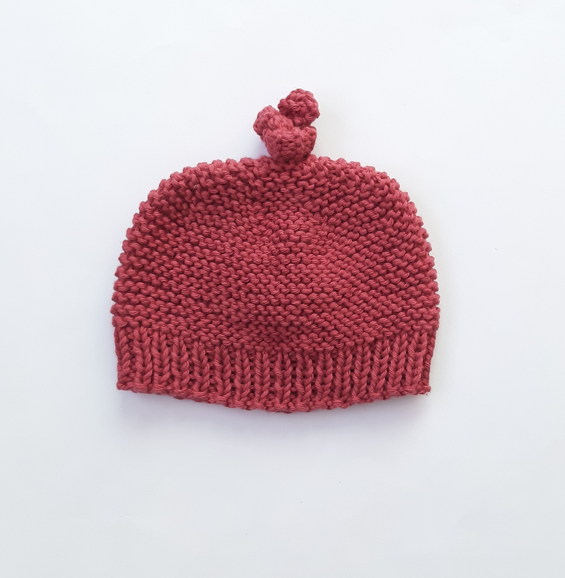 Babymutsje in ribbelsteek met puntknoop - Afbeelding 6